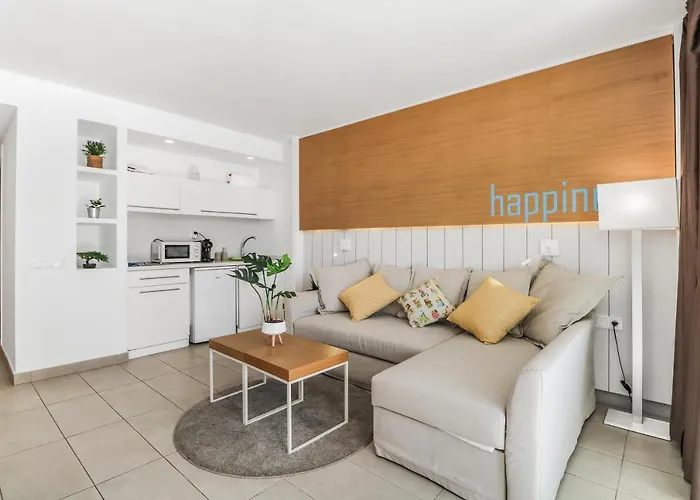 Golden Sands Pool Apartament